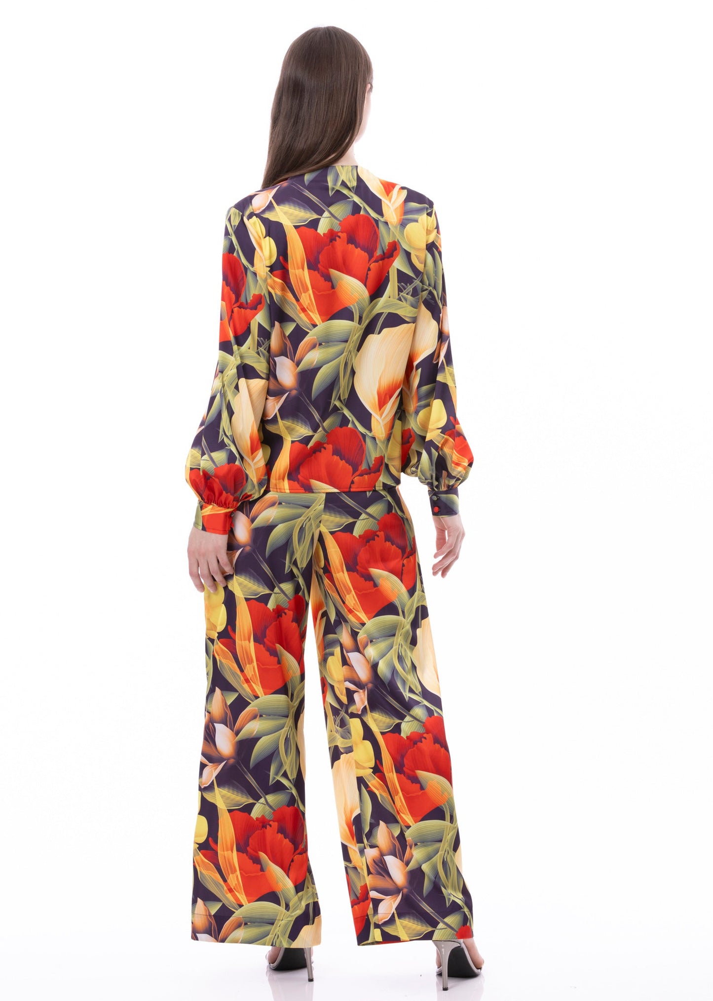 V-neck Pleat Detail Balloon Long Sleeve Blouse In Digital Floral Print