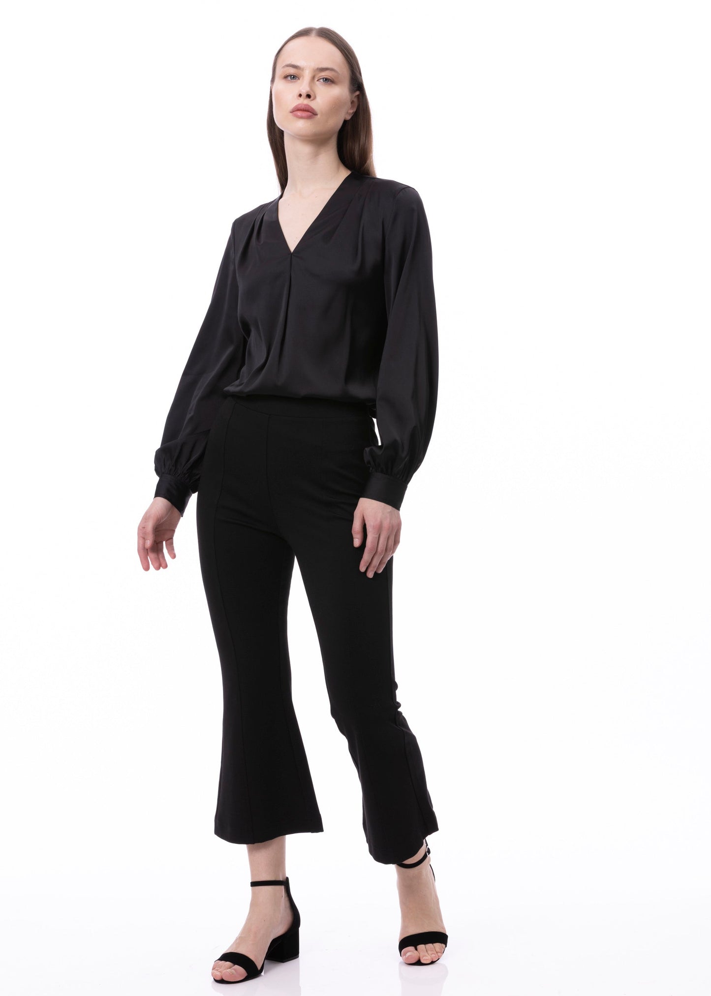 V-neck Pleat Detail Balloon Long Sleeve Blouse In Black Solid